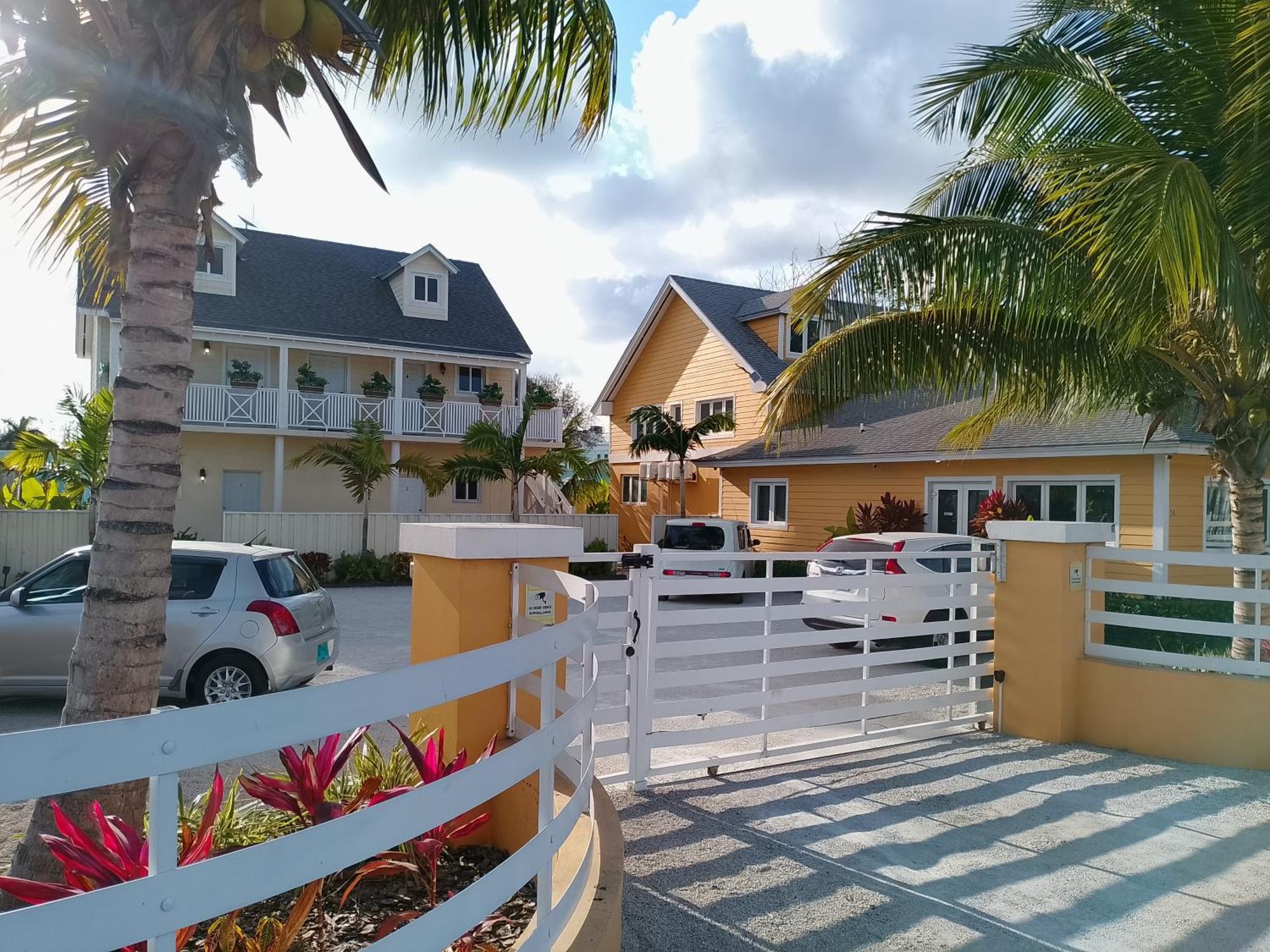 Villa By The Bay 나사우 외부 사진